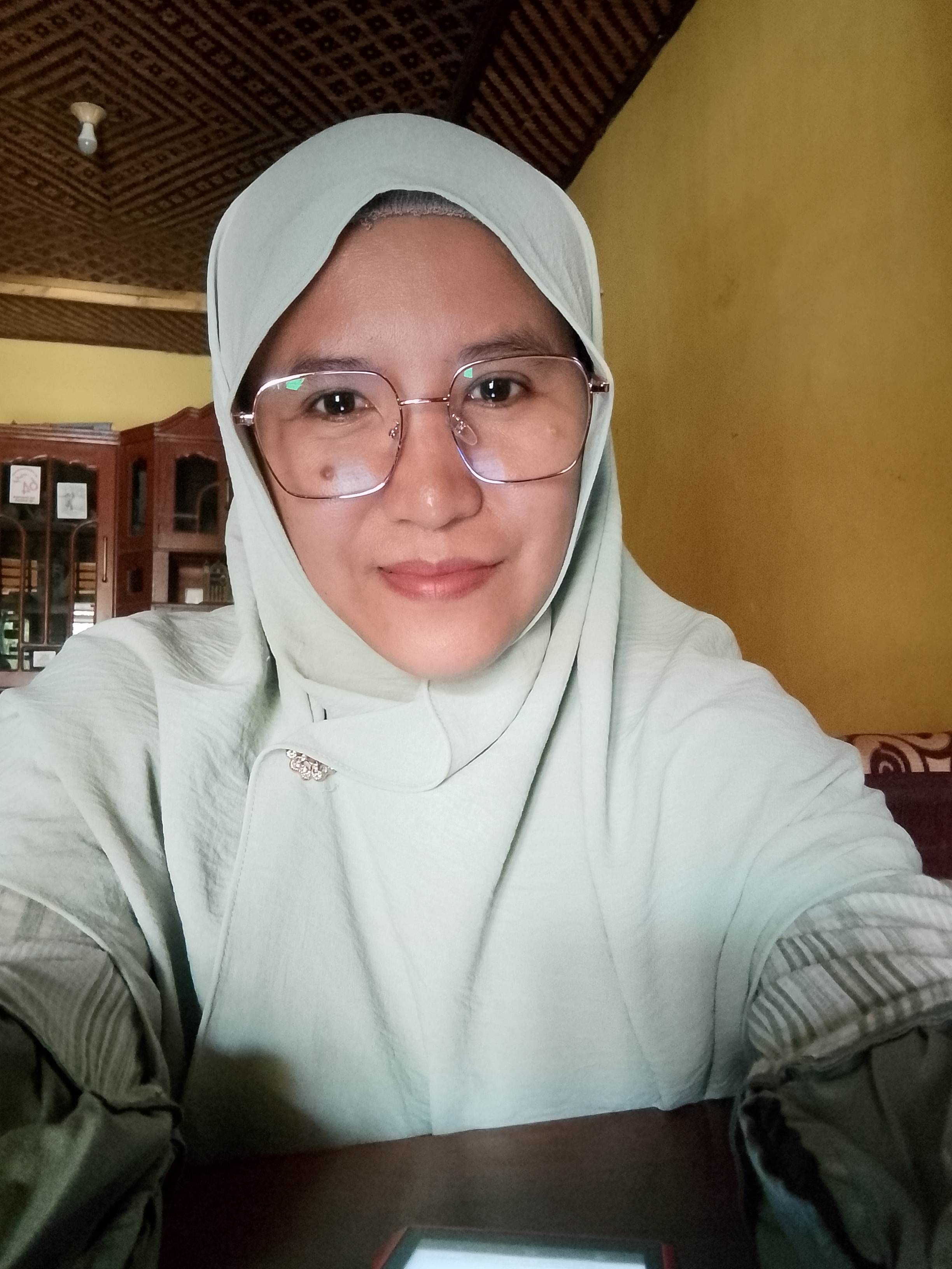Elok Hidayati, S.Si